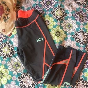 Kari Traa rubbing capris